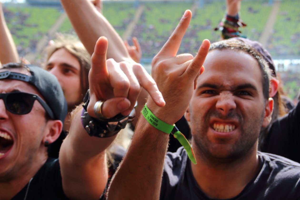 Alle Bilder vom Festivalsonntag – Die Pommesgabel für Scott Ian und Co.