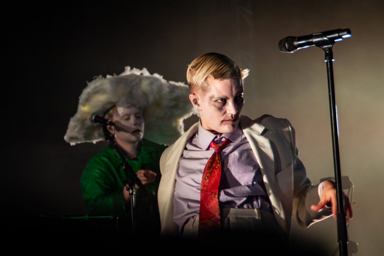 Star-Schaulaufen in Dänemark: Kendrick Lamar, Queens Of The Stone Age, Busta Rhymes, Lil Nas X u.v.a. – Fever Ray.