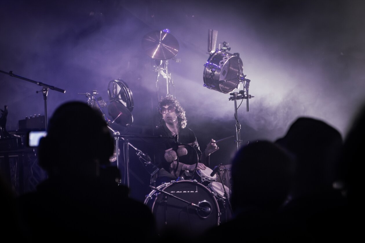 Schaulaufen in Dänemark, Teil zwei: Rosalía, Blur, Lizzo, Loyle Carner etc. – Schickes Schlagzeug.