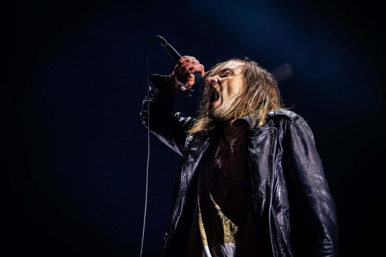 Der Freitag: Foo Fighters vs. Charli XCX vs. Fußball, Moshpits und Seitenhiebe. – Kvelertak.
