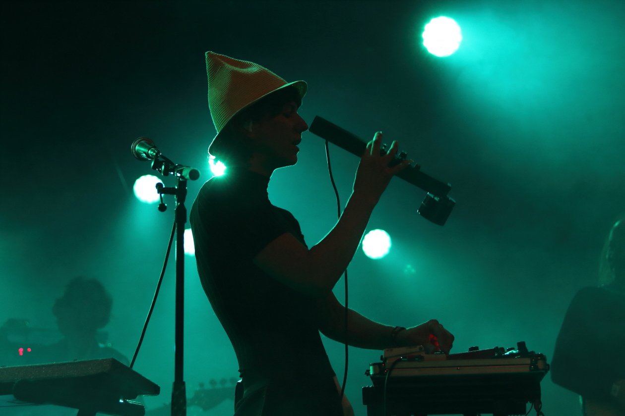 Mit Fotos von Red Fang, Fallulah, Madame Gandhi, The Weeknd und Princess Nokia. – Vanishing Twin.