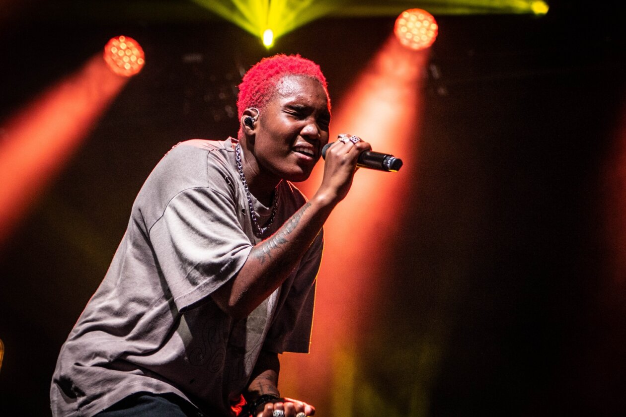Noch mehr Orange Feeling zum 50. Jubiläum – mit u.a. Megan Thee Stallion, Tyler The Creator und Arlo Parks. – Arlo Parks.