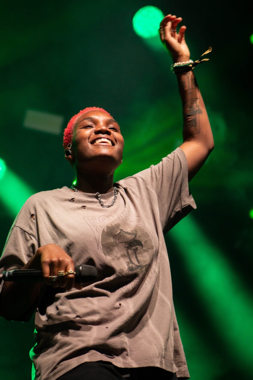 Noch mehr Orange Feeling zum 50. Jubiläum – mit u.a. Megan Thee Stallion, Tyler The Creator und Arlo Parks. – Arlo Parks.