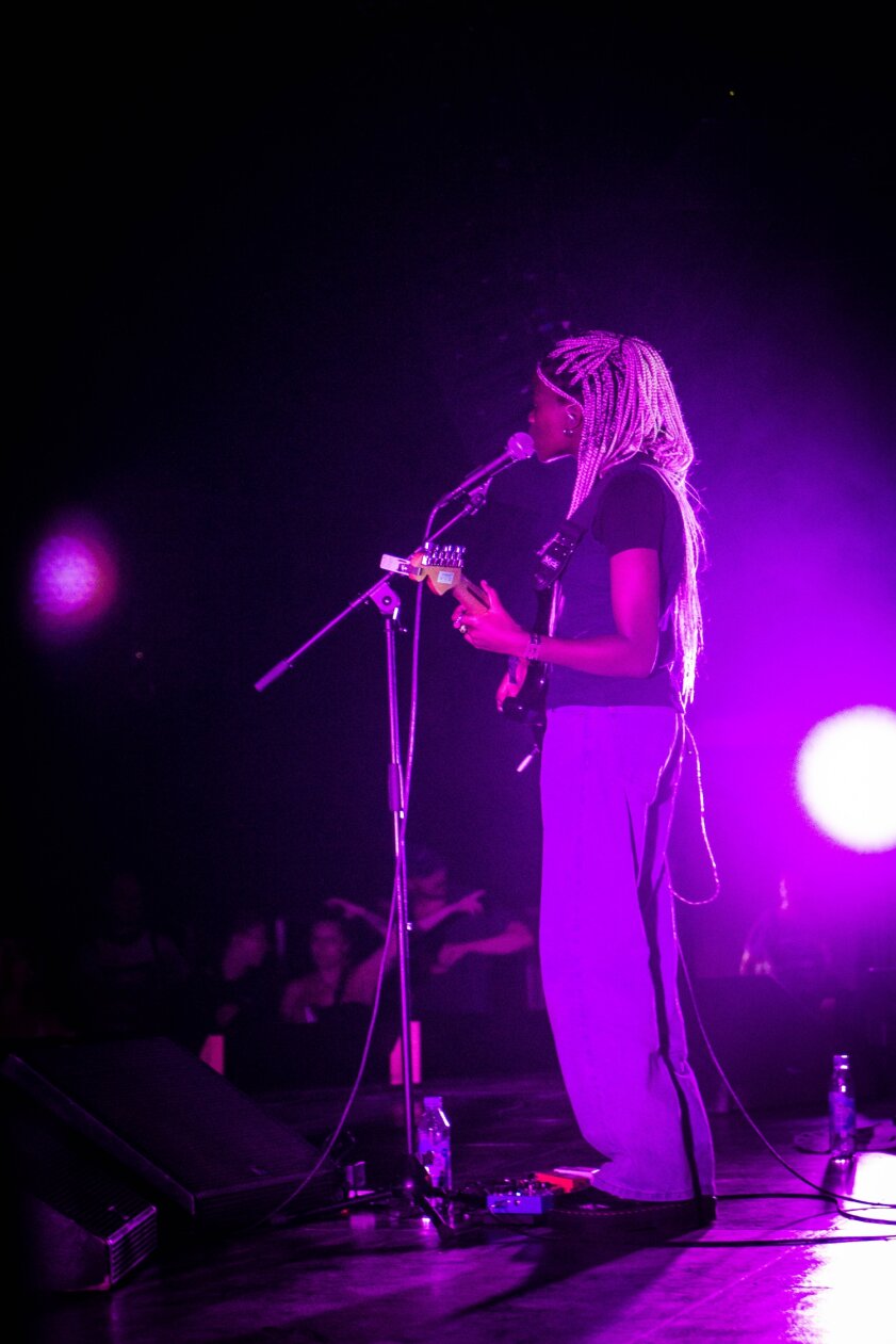 Noch mehr Orange Feeling zum 50. Jubiläum – mit u.a. Megan Thee Stallion, Tyler The Creator und Arlo Parks. – iPhone-Producerin Hannah Jadagu.