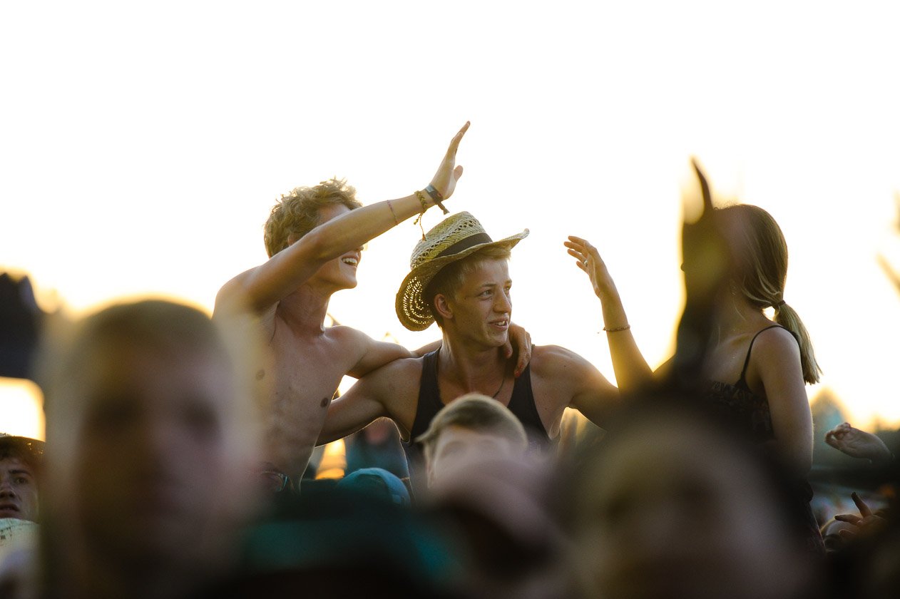 60.000 Zuschauer feiern ausgelassen in Neuhausen ob Eck. – Friends.