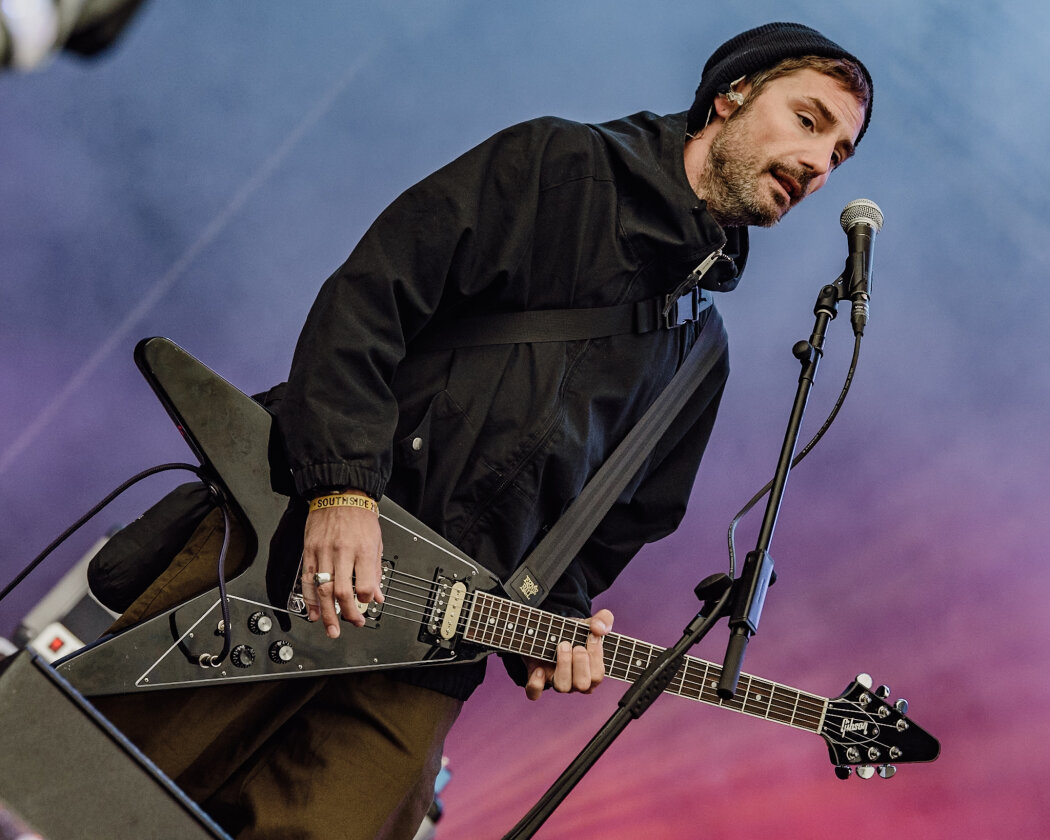 Im Süden läuft die Party: Deichkind, Bring Me The Horizon, Editors, Feine Sahne Fischfilet, Sum 41 u.a. trotzen Regen dem Regen. – The Gaslight Anthem.