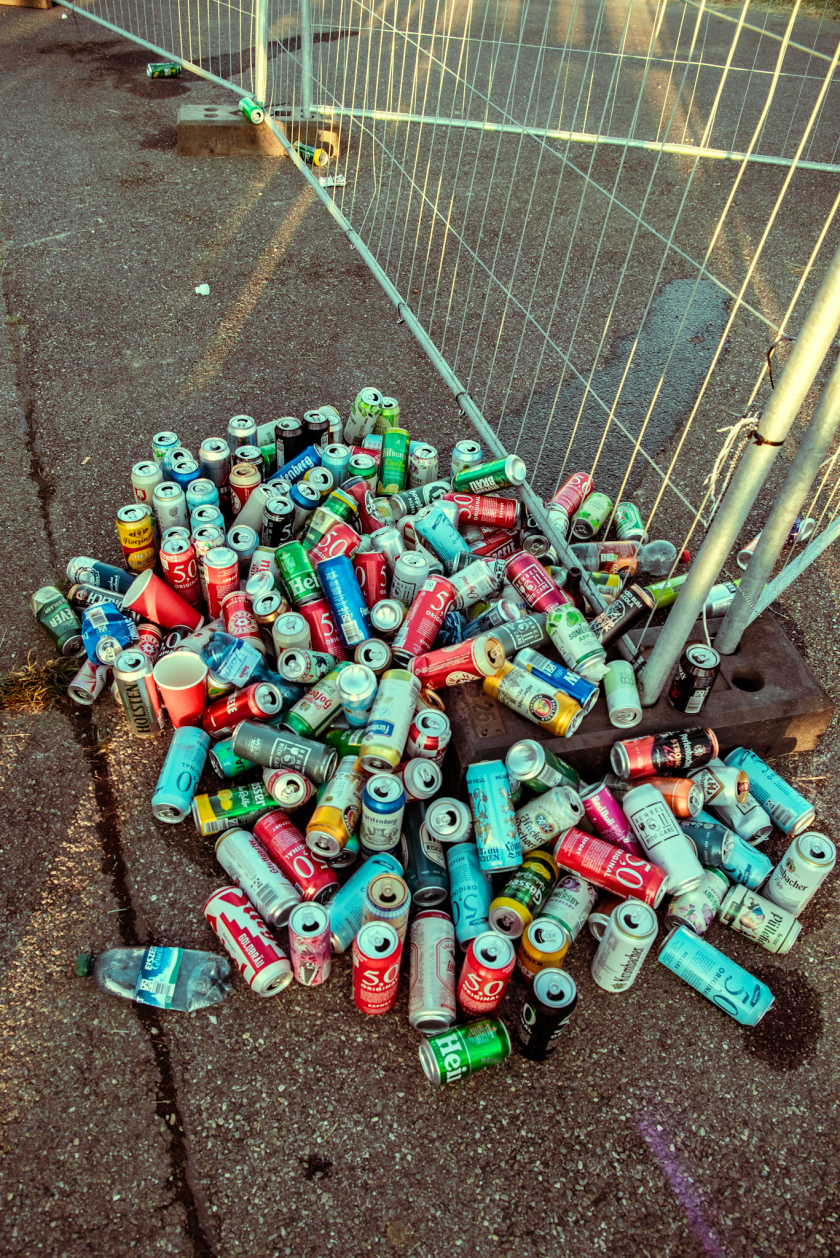 Es ist angerichtet bei perfektem, wenn auch glühend heißem Festivalwetter! – Pfand.