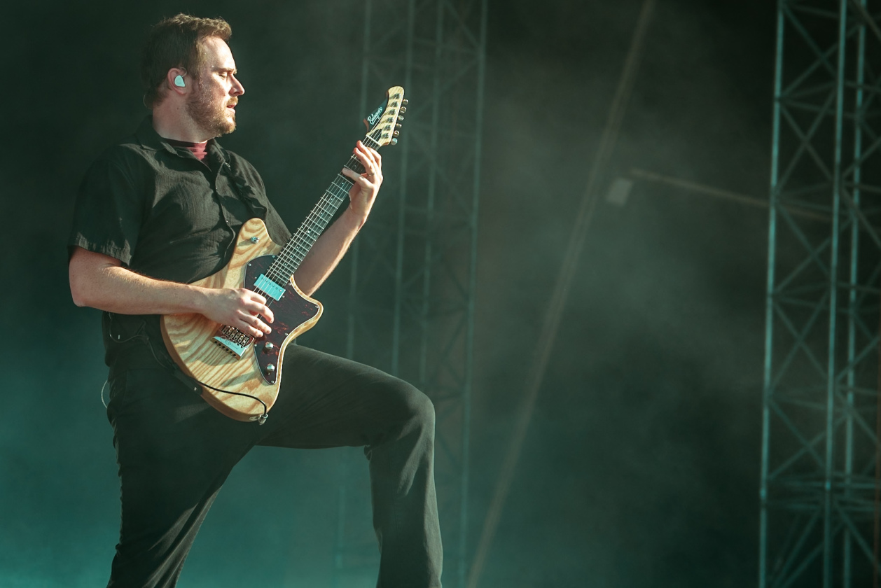Es ist angerichtet bei perfektem, wenn auch glühend heißem Festivalwetter! – Yellowcard.