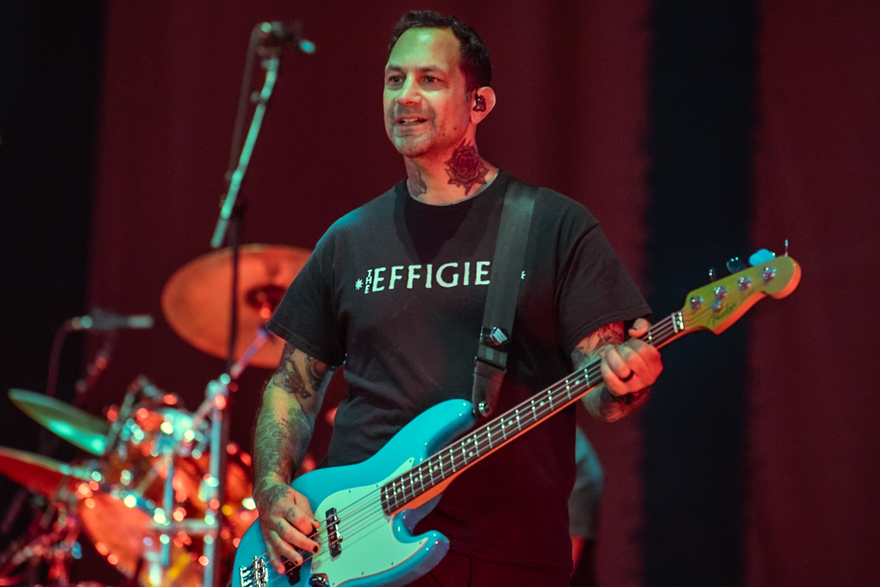 Als herrschte nicht schon genug Hitze auf dem Gelände, fackelten Electric Callboy, The Prodigy u.a. auch noch die Bühnen ab. – Rise Against.
