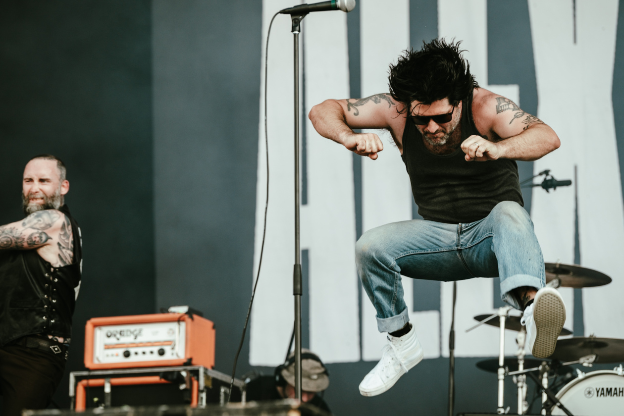 Erst Gluthitze, dann Evakuierung. 2026 ging es im Süden turbulent zu. – Alexisonfire.