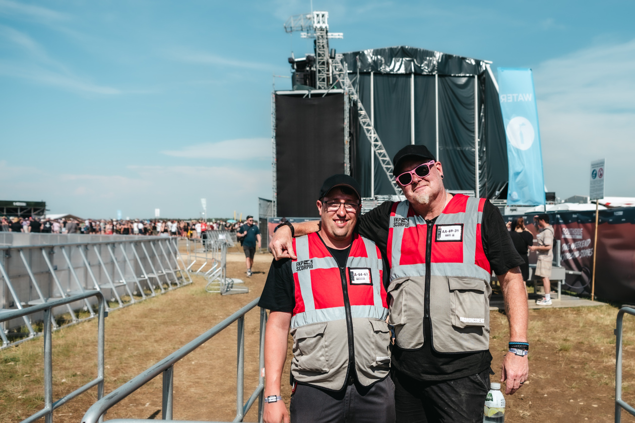 Erst Gluthitze, dann Evakuierung. 2026 ging es im Süden turbulent zu. – Ehrensecurity!
