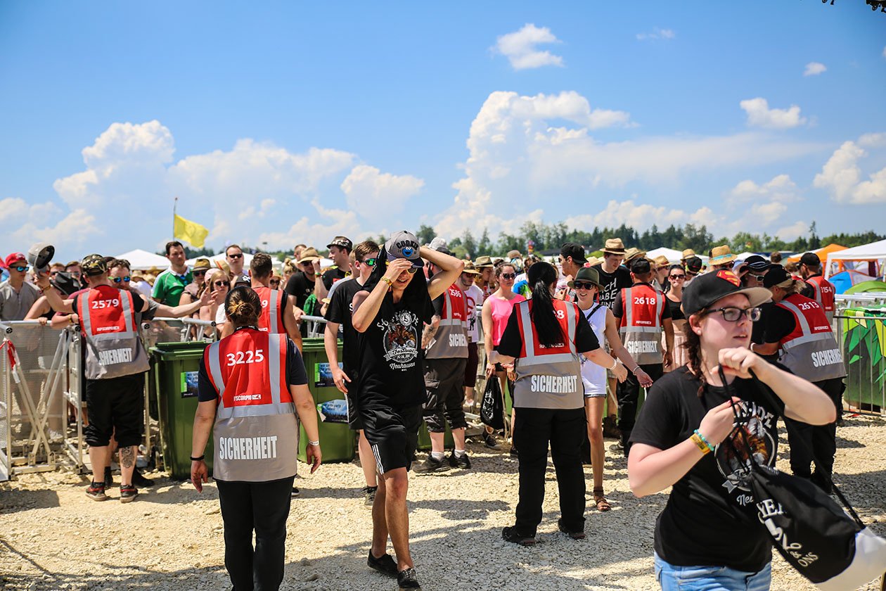 Alle Fotos zum Festival im Süden. – ...und der erste Festivaltag beginnt!