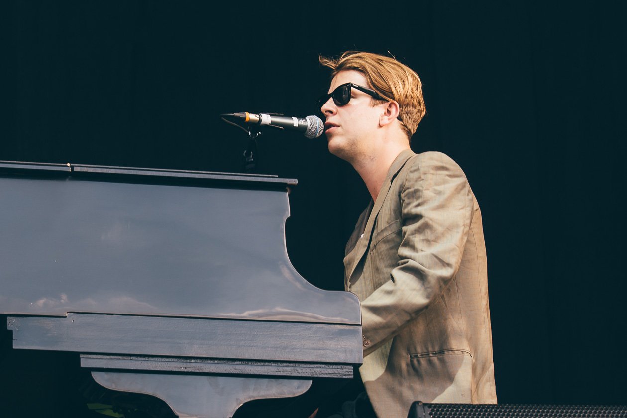 Alle Fotos zum Festival im Süden. – Tom Odell passt bestens ...