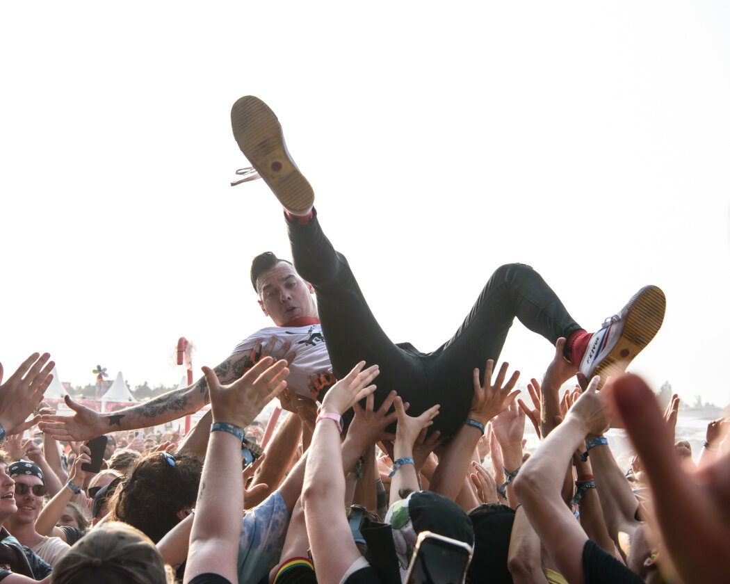 Es ist angerichtet: Queens Of The Stone Age, Die Ärzte, The 1975 u.v.a. in Neuhausen Ob Eck. – Southside!