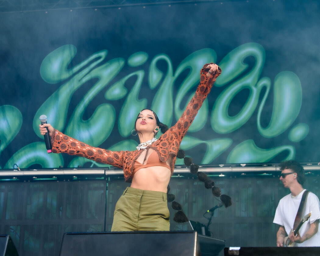 Es ist angerichtet: Queens Of The Stone Age, Die Ärzte, The 1975 u.v.a. in Neuhausen Ob Eck. – Nina Chuba.