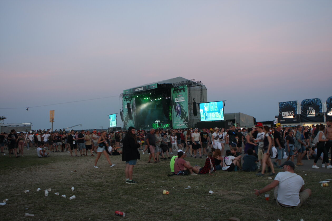 Sommer, Sonne, Southside! Endlich wieder Festival im Süden. – Richtig Gold im Mund.