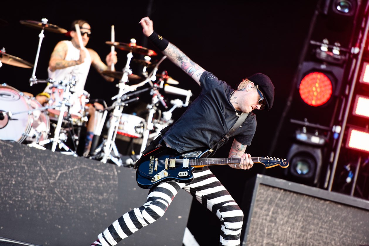 Am letzten Festivaltag gaben noch mal alle Gas: vor und auf den Bühnen. – Blink 182.