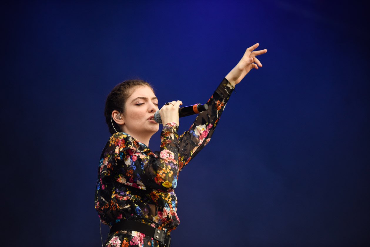Am letzten Festivaltag gaben noch mal alle Gas: vor und auf den Bühnen. – Lorde.