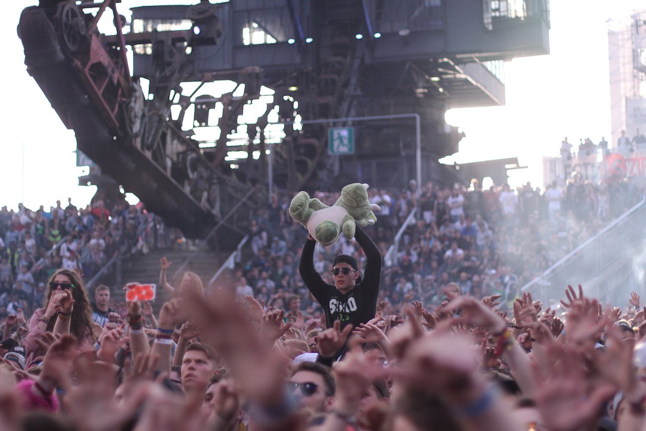 Ferropolis im Sternzeichen des Hip Hop! – Die Dinos sind los!
