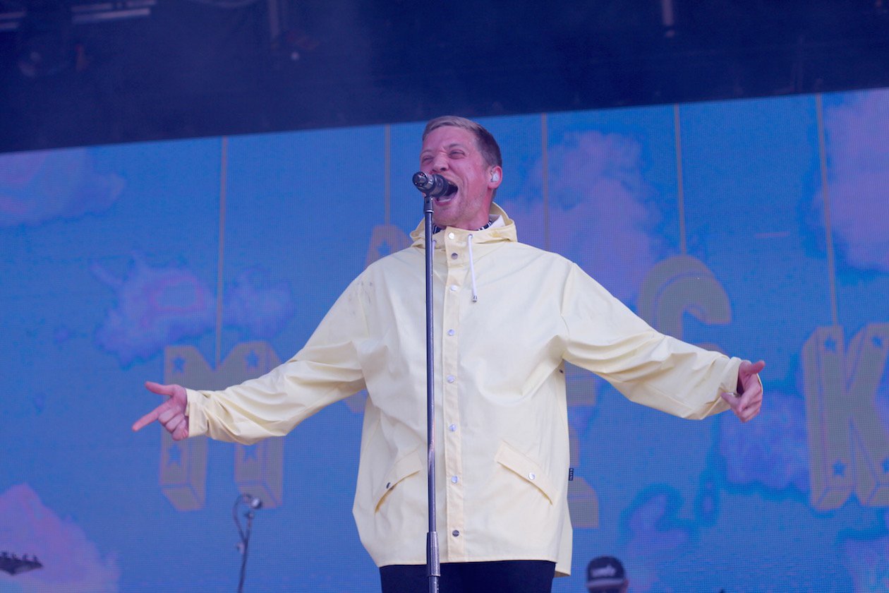 Ferropolis im Sternzeichen des Hip Hop! – Maeckes auf der Main Stage.
