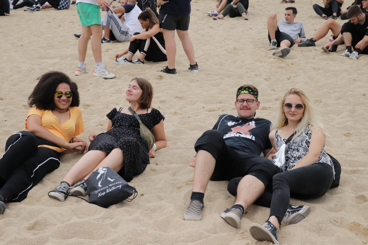 Ferropolis im Zeichen des Hip Hops. – Relaxen am Beach.