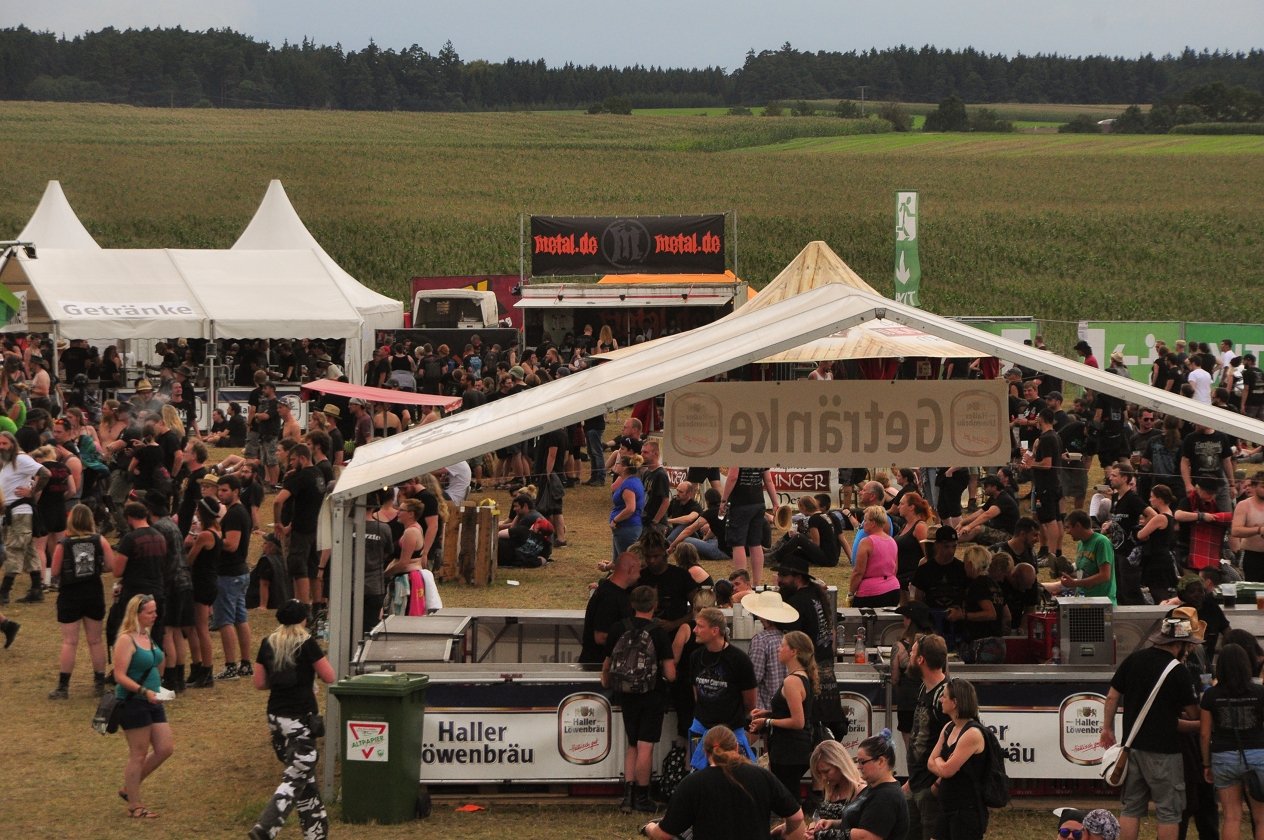 20 Jahre Summer Breeze! Das "Wacken des Südens" ist aus der deutschen Festivallandschaft nicht mehr wegzudenken. – Blick von oben.