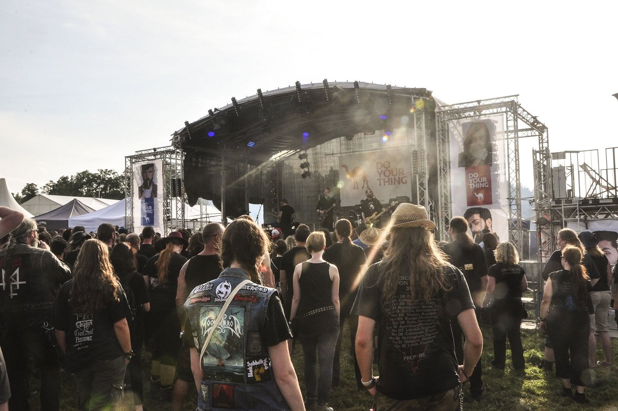 20 Jahre Summer Breeze! Das "Wacken des Südens" ist aus der deutschen Festivallandschaft nicht mehr wegzudenken. – Camel Stage.
