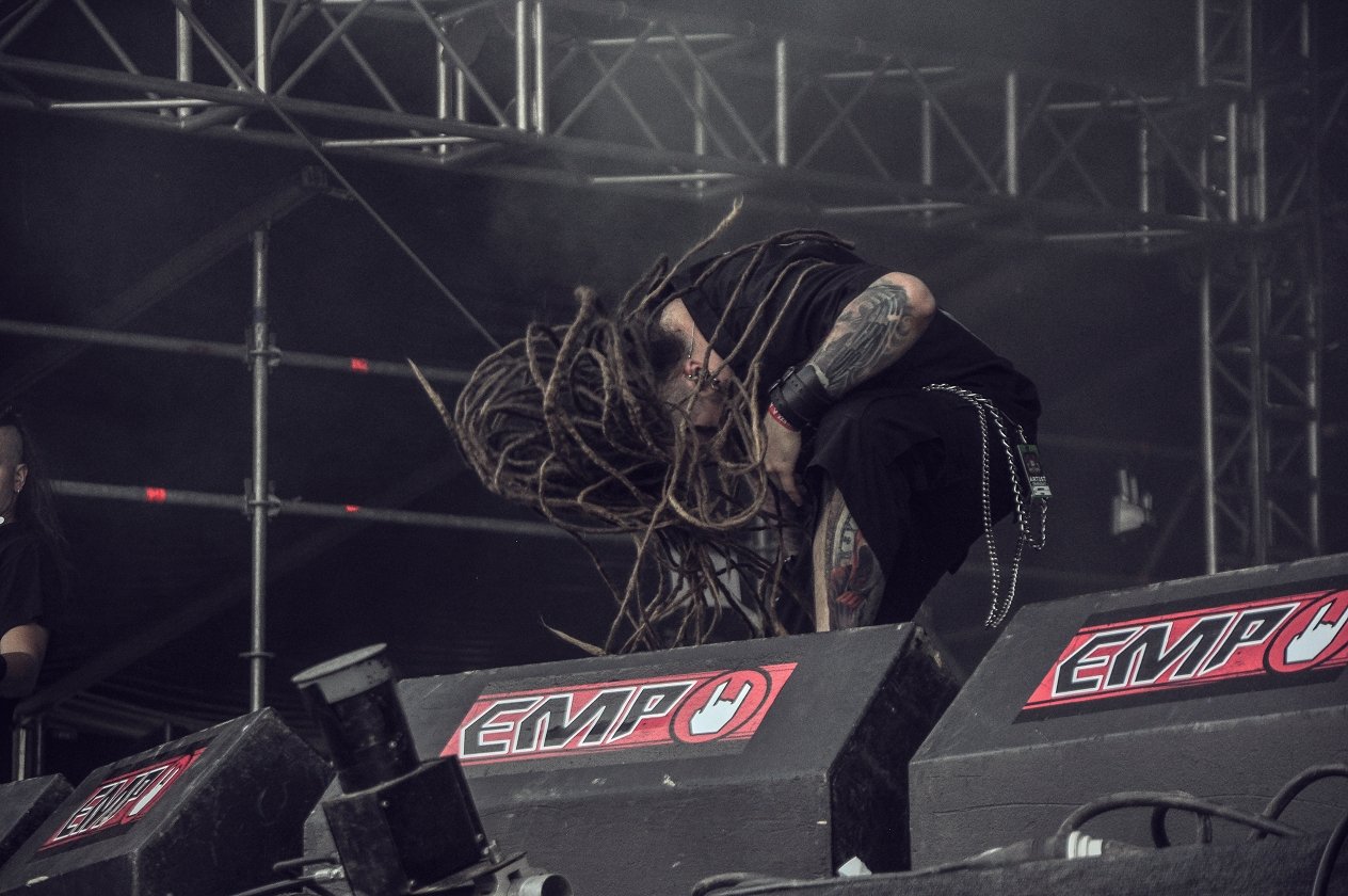 20 Jahre Summer Breeze! Das "Wacken des Südens" ist aus der deutschen Festivallandschaft nicht mehr wegzudenken. – Decapitated.