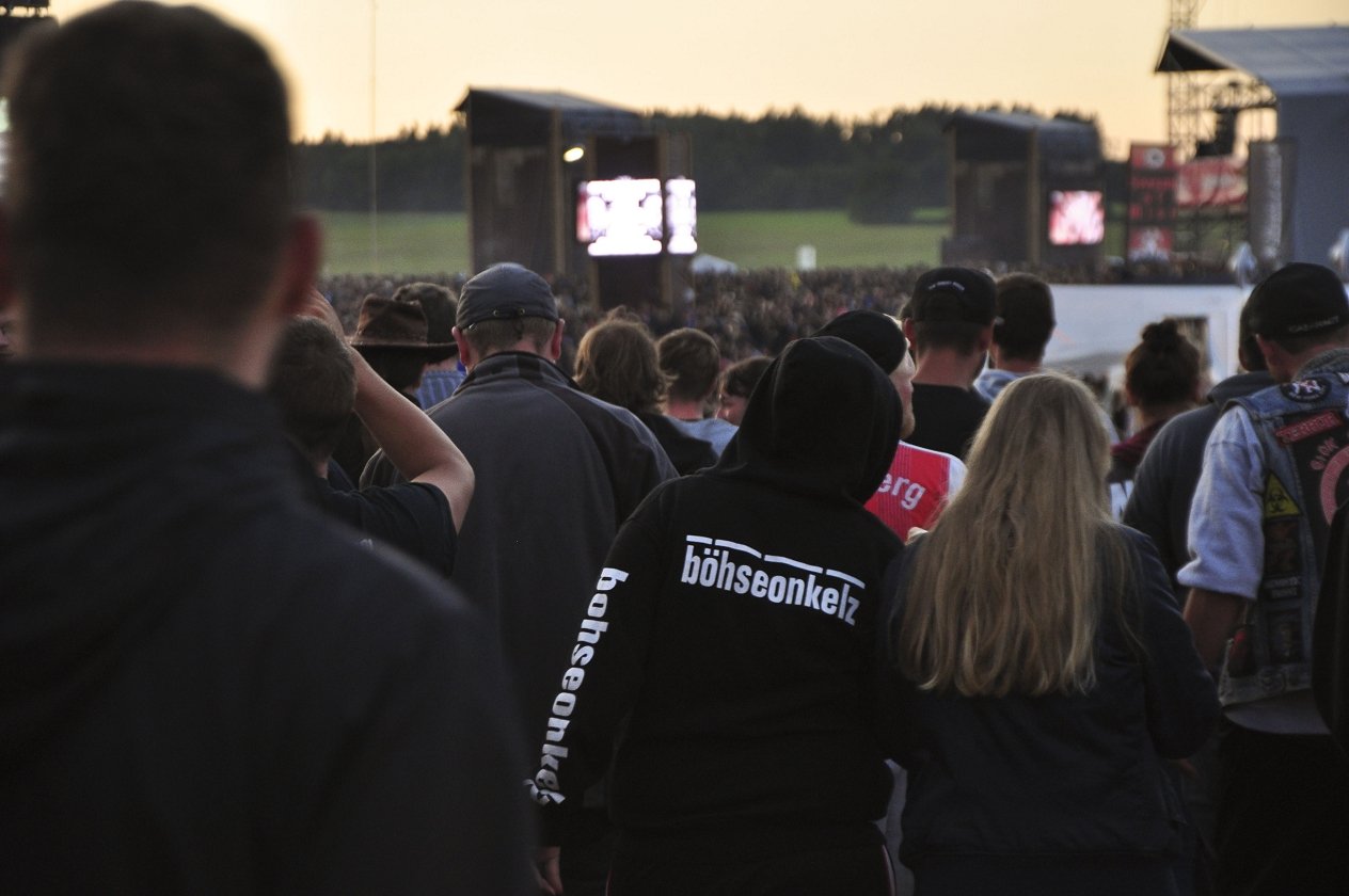 20 Jahre Summer Breeze! Das "Wacken des Südens" ist aus der deutschen Festivallandschaft nicht mehr wegzudenken. – Here, There and Everywhere: Onkelz-Merch.