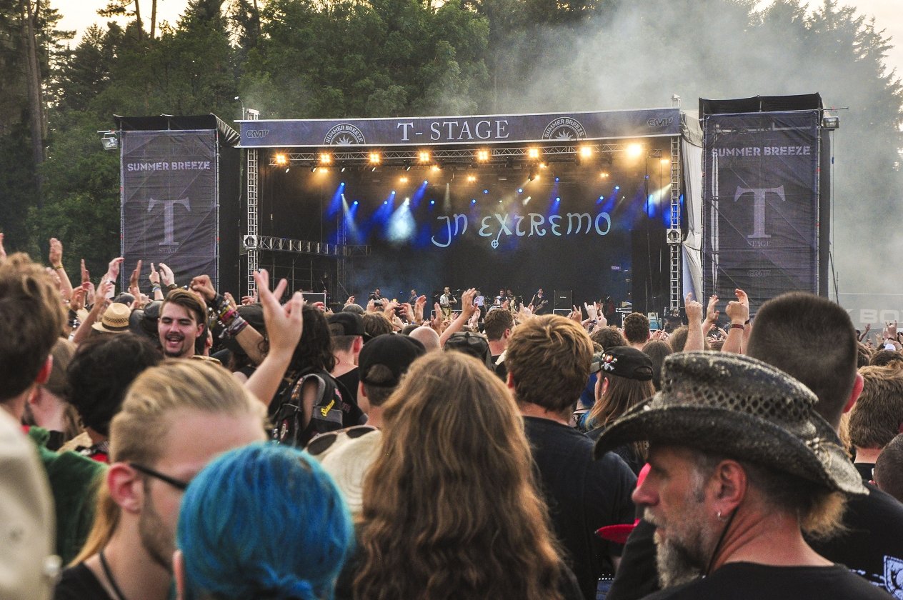 20 Jahre Summer Breeze! Das "Wacken des Südens" ist aus der deutschen Festivallandschaft nicht mehr wegzudenken. – In Extremo.