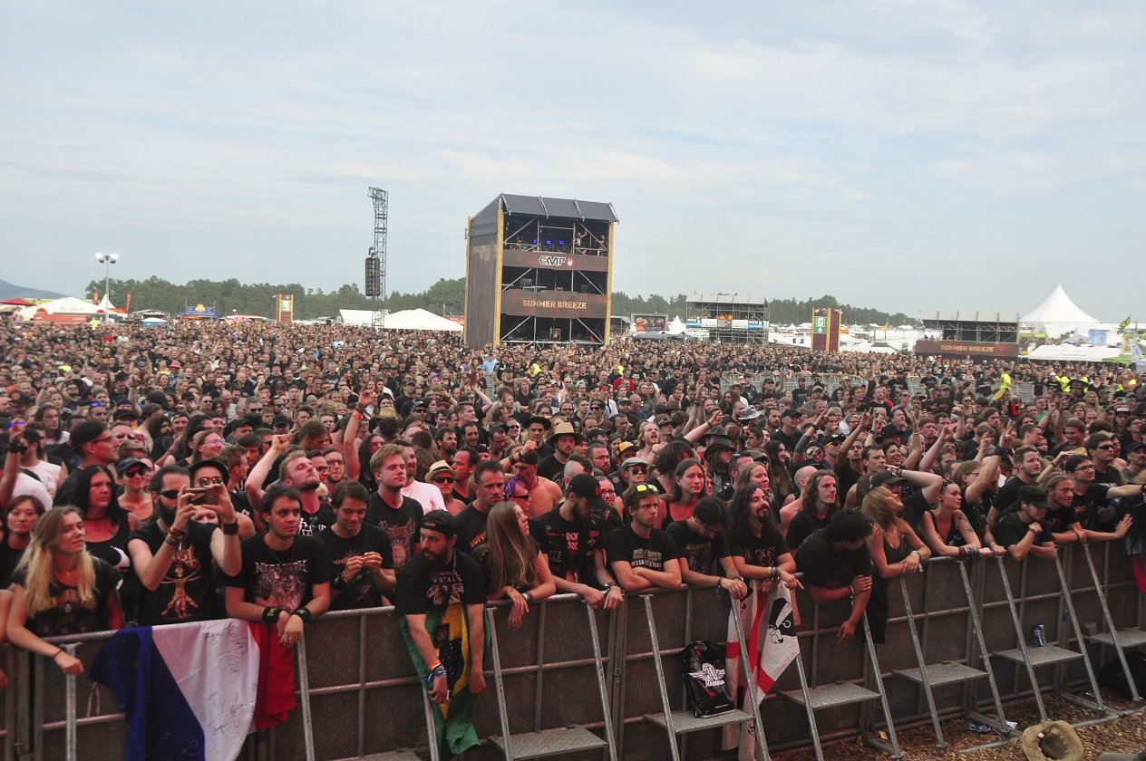 20 Jahre Summer Breeze! Das "Wacken des Südens" ist aus der deutschen Festivallandschaft nicht mehr wegzudenken. – Much love for Devin …