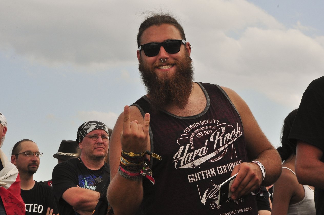 20 Jahre Summer Breeze! Das "Wacken des Südens" ist aus der deutschen Festivallandschaft nicht mehr wegzudenken. – Peace.