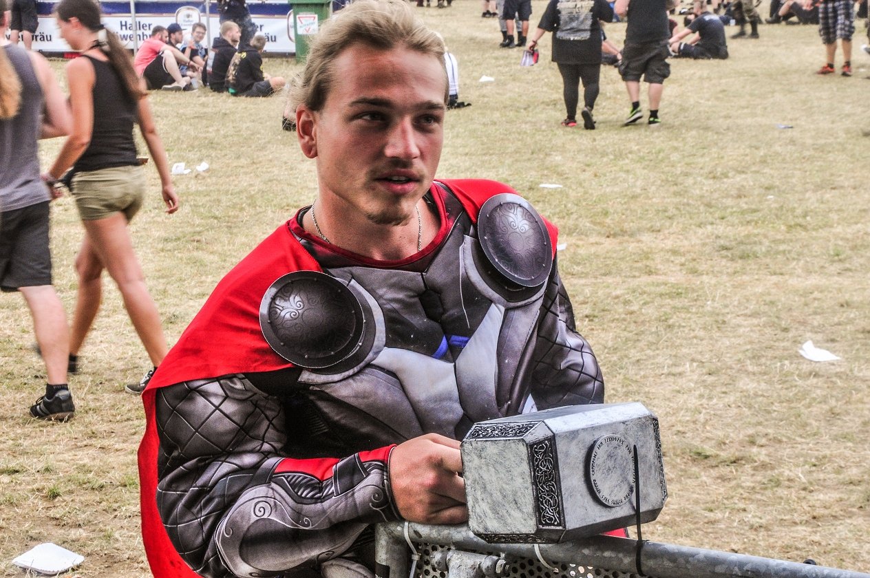 Tage voller Schweiß und Metal in Dinkelsbühl! – Der Samstag wird noch mal hammerhart.