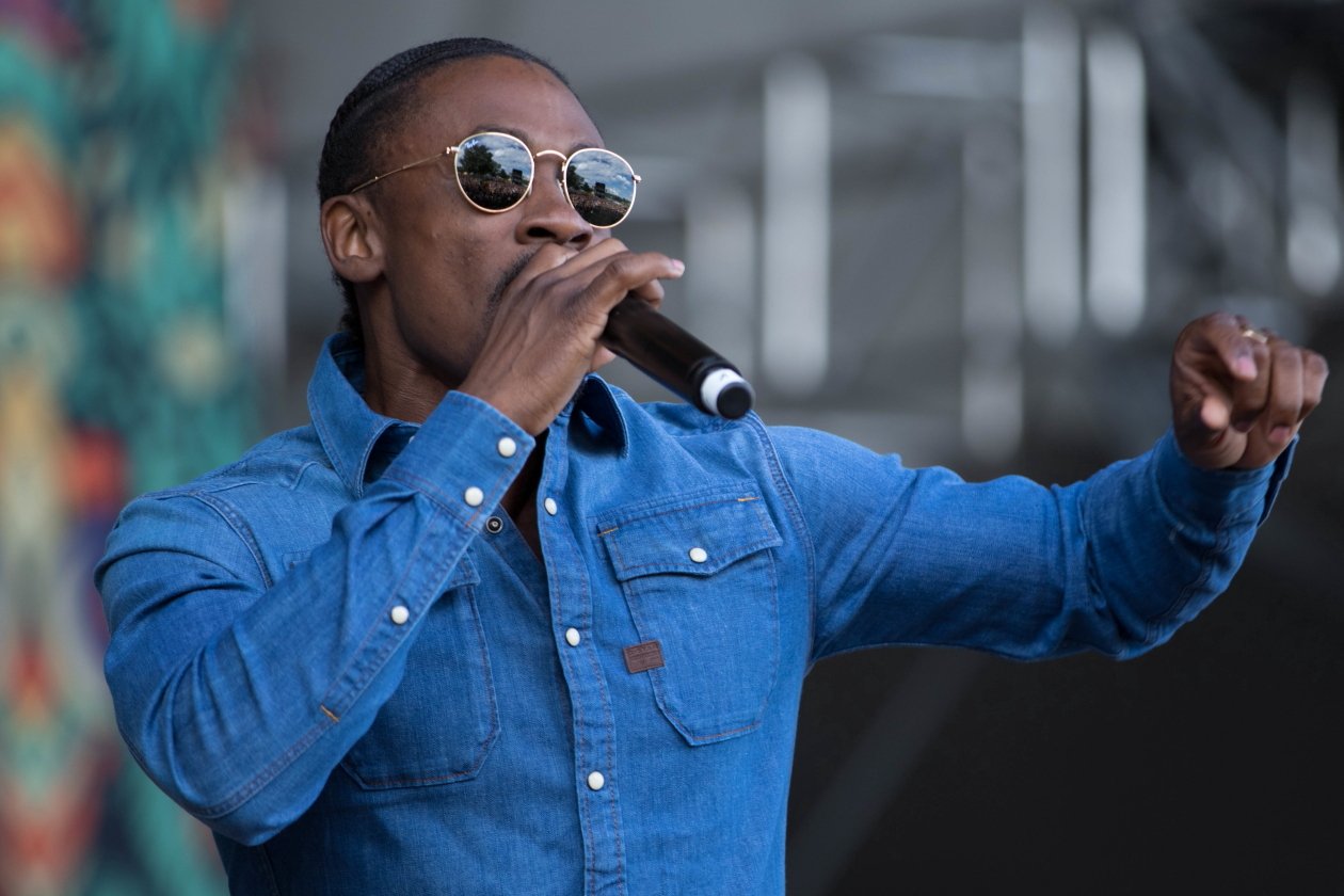 Rot-Gelb-Grün auf der kleinen Insel im Fühlinger See: Raps und Riddims! – Christopher Martin.