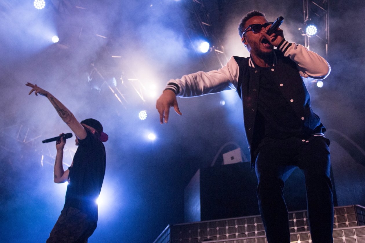 Rot-Gelb-Grün auf der kleinen Insel im Fühlinger See: Raps und Riddims! – Denyo.