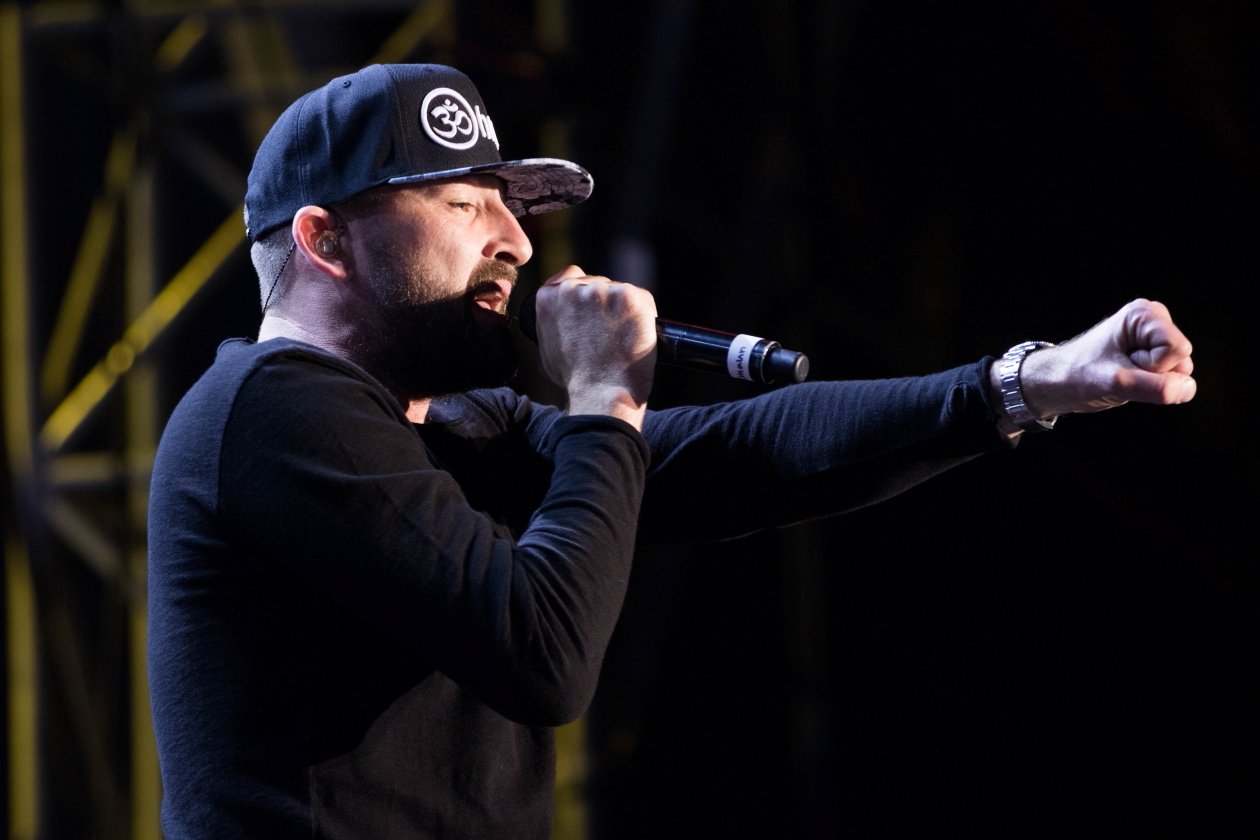 Rot-Gelb-Grün auf der kleinen Insel im Fühlinger See: Raps und Riddims! – Gentleman.