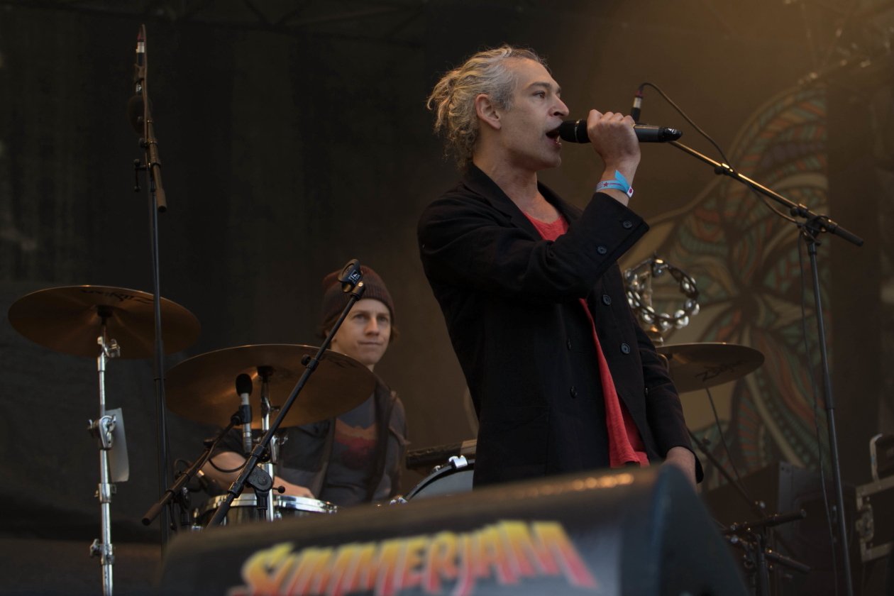 Rot-Gelb-Grün auf der kleinen Insel im Fühlinger See: Raps und Riddims! – Matisyahu.