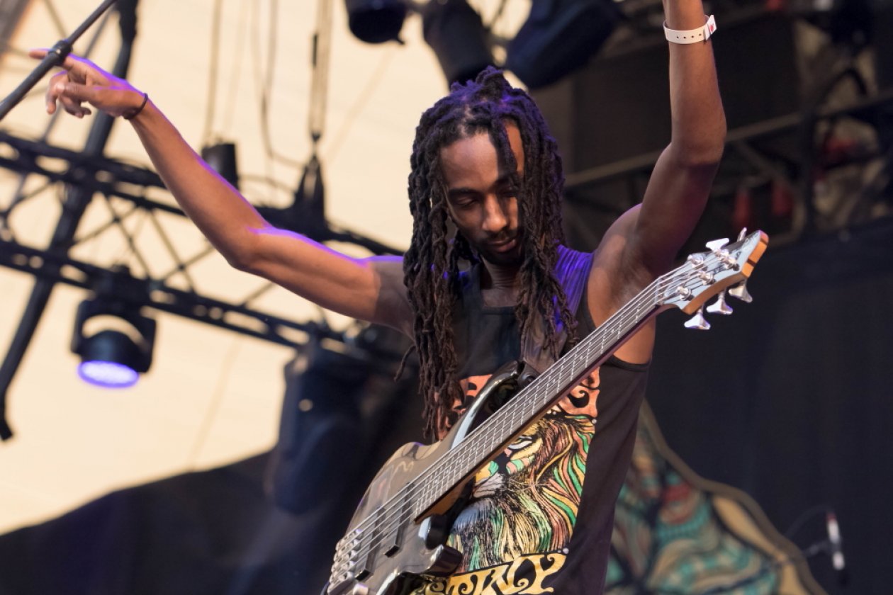 Rot-Gelb-Grün auf der kleinen Insel im Fühlinger See: Raps und Riddims! – Raging Fyah.