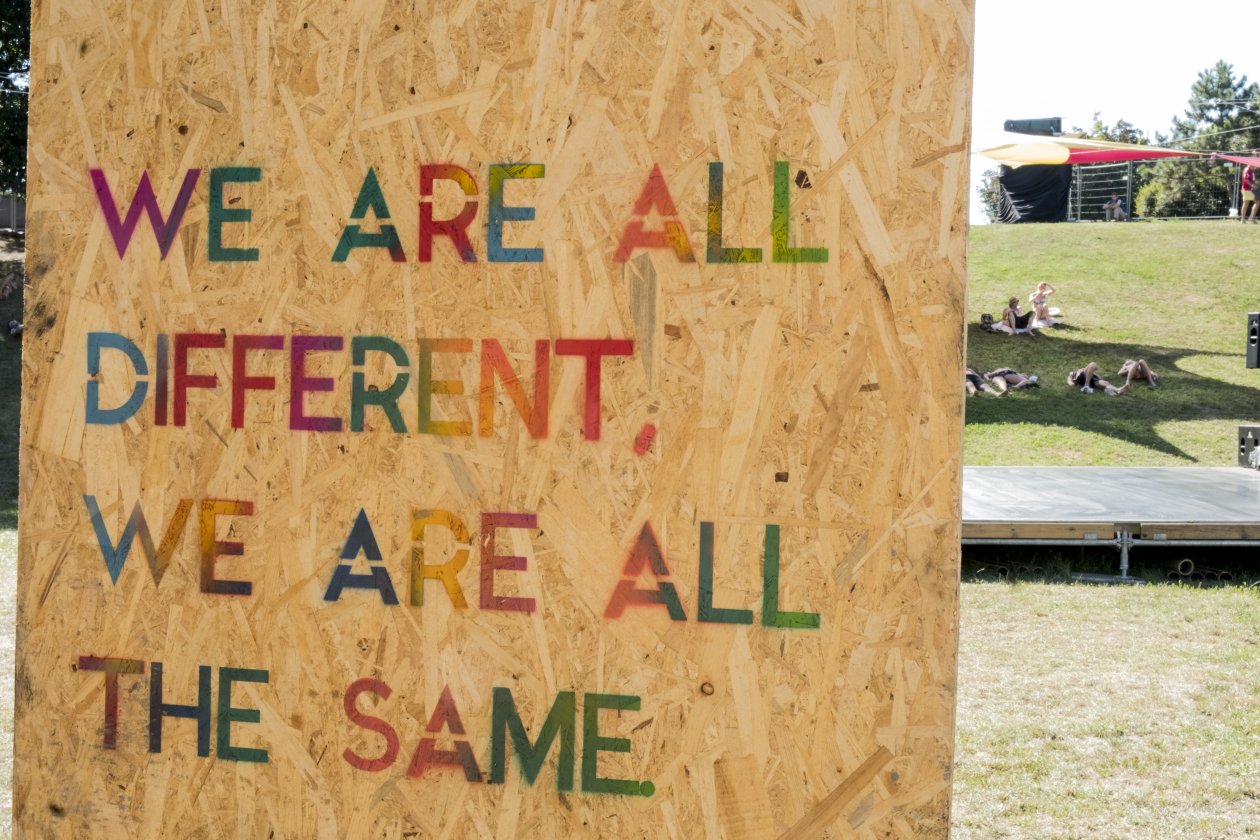 Die Fotos zum Festival-Tagebuch: Über eine Woche lang entsteht auf der Budapester Donauinsel eine eigene Welt. – Sziget-Message.