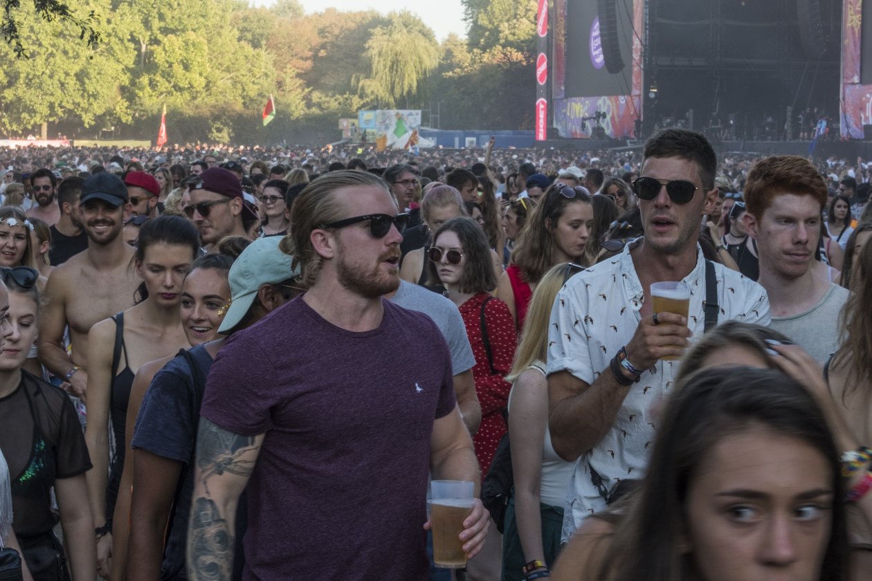 Die Fotos zum Festival-Tagebuch: Über eine Woche lang entsteht auf der Budapester Donauinsel eine eigene Welt. – Sziget-People.