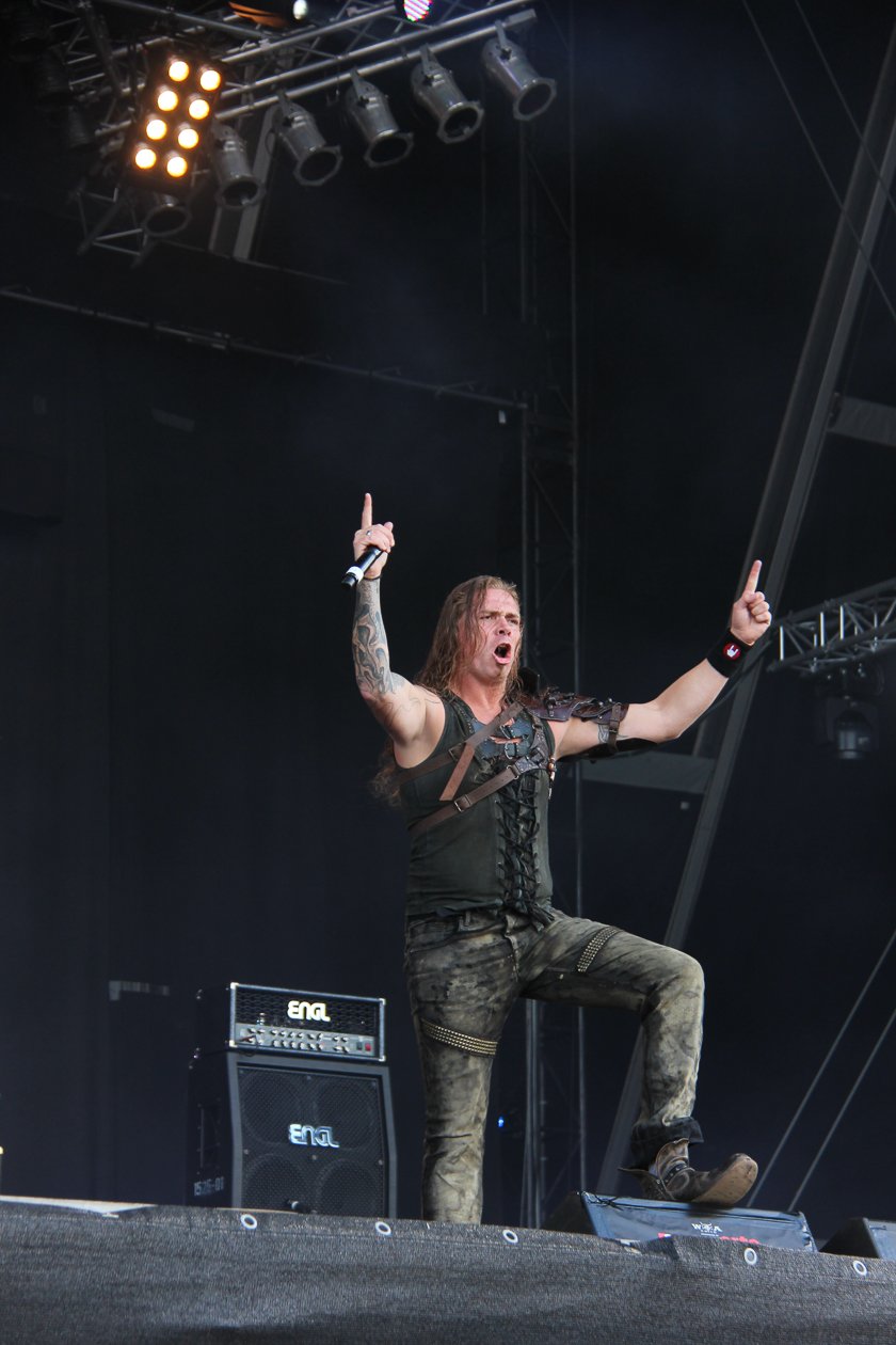 Die 27. Auflage des Metal-Monsters in dem kleinen Dorf Wacken in Schleswig-Holstein. – Auf gehts, lasst die Schädel kreisen.