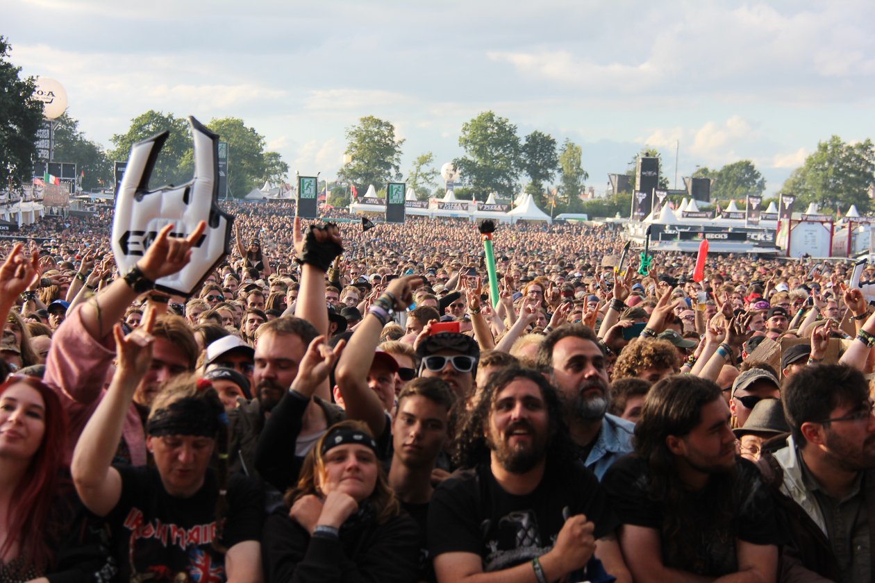 Die 27. Auflage des Metal-Monsters in dem kleinen Dorf Wacken in Schleswig-Holstein. – Rockfans en masse.