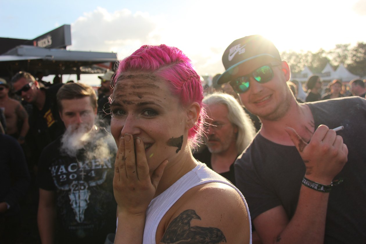 Die 27. Auflage des Metal-Monsters in dem kleinen Dorf Wacken in Schleswig-Holstein. – Thumbs up!