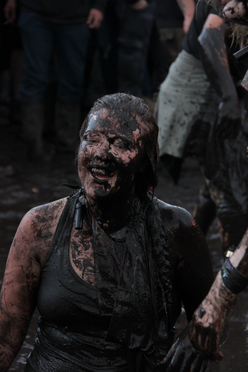 Die 27. Auflage des Metal-Monsters in dem kleinen Dorf Wacken in Schleswig-Holstein. – Viel Arbeit dann beim Duschen.
