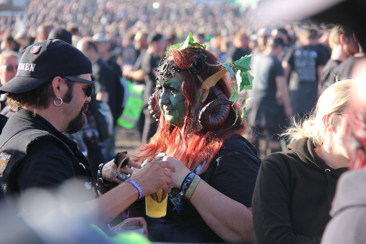 Zur 28. Ausgabe mit Alice Cooper, Megadeth, Marilyn Manson, Accept, Volbeat u.v.a. wurde extra eine Bierpipeline verlegt. – Wacken ...