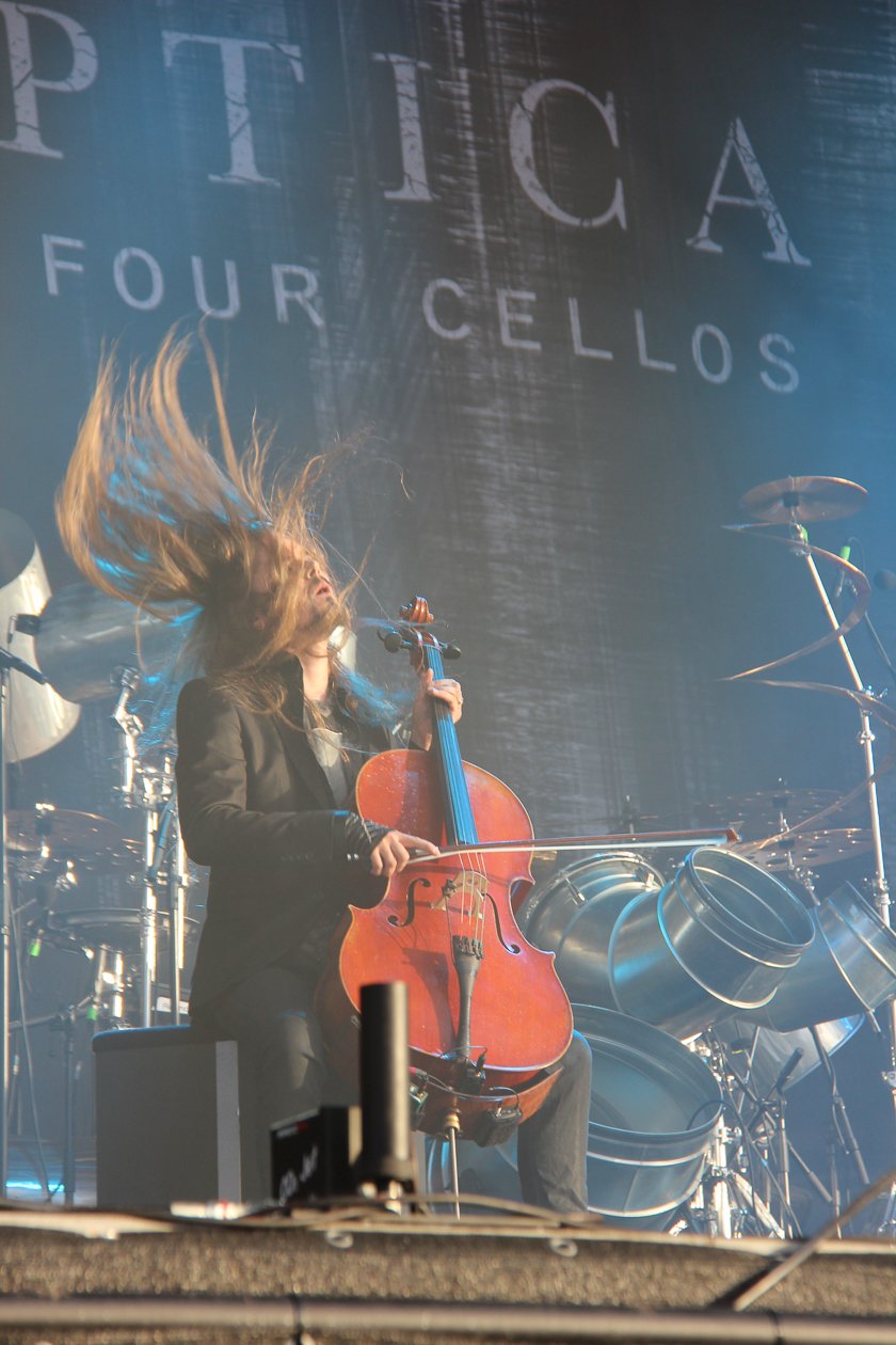 Zur 28. Ausgabe mit Alice Cooper, Megadeth, Marilyn Manson, Accept, Volbeat u.v.a. wurde extra eine Bierpipeline verlegt. – 20 Jahre Apocalyptica.