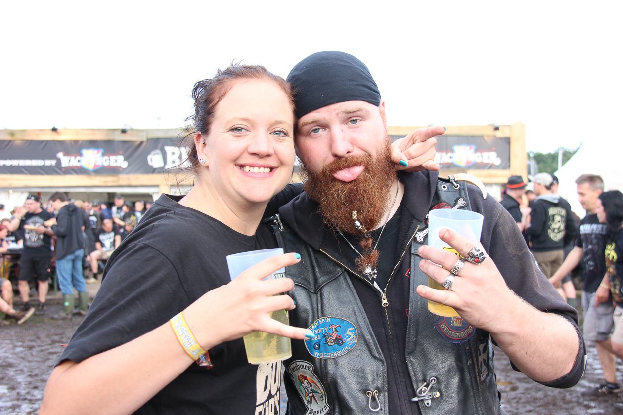 Zur 28. Ausgabe mit Alice Cooper, Megadeth, Marilyn Manson, Accept, Volbeat u.v.a. wurde extra eine Bierpipeline verlegt. – Da gehen die Fans steil!