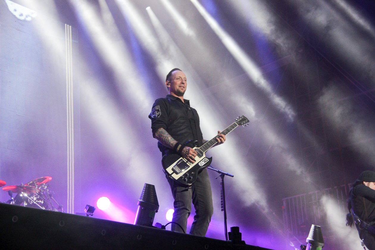 Zur 28. Ausgabe mit Alice Cooper, Megadeth, Marilyn Manson, Accept, Volbeat u.v.a. wurde extra eine Bierpipeline verlegt. – Volbeat beim Wacken 2017.