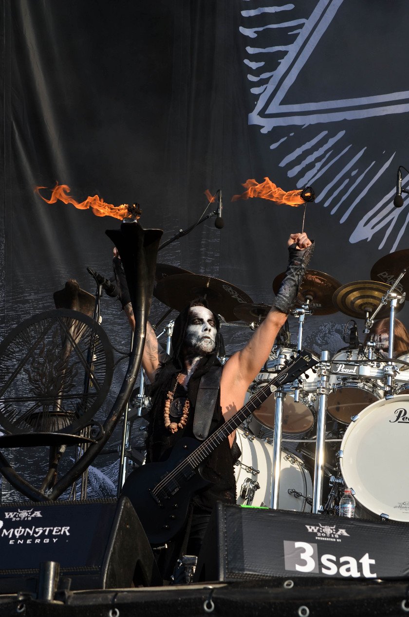 Gluthitze in Wacken - Schlammschlacht? Ja, aber nur bei lecker Wasserleitung. – Behemoth.