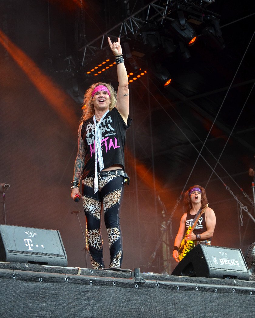Gluthitze in Wacken - Schlammschlacht? Ja, aber nur bei lecker Wasserleitung. – Steel Panther ...